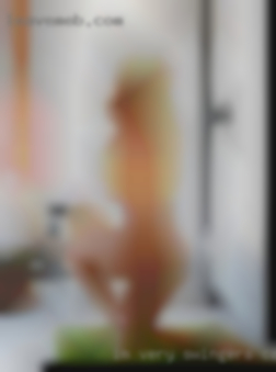 Im very open minded swingers Canterbury and bi-curious.